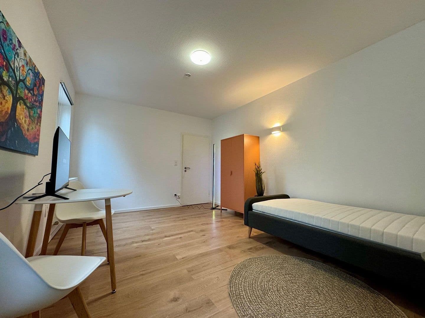 Pronájem bytu 1+1 35 m², Durlach, Bádensko-Württembersko Pronájem bytu 1+1 35 m², Durlach, Bádensko-Württembersko