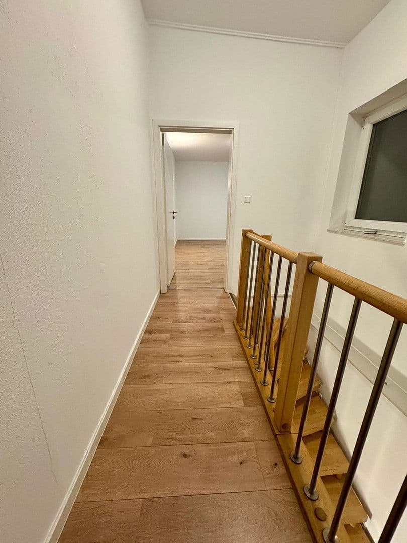 Pronájem bytu 1+1 35 m², Durlach, Bádensko-Württembersko Pronájem bytu 1+1 35 m², Durlach, Bádensko-Württembersko