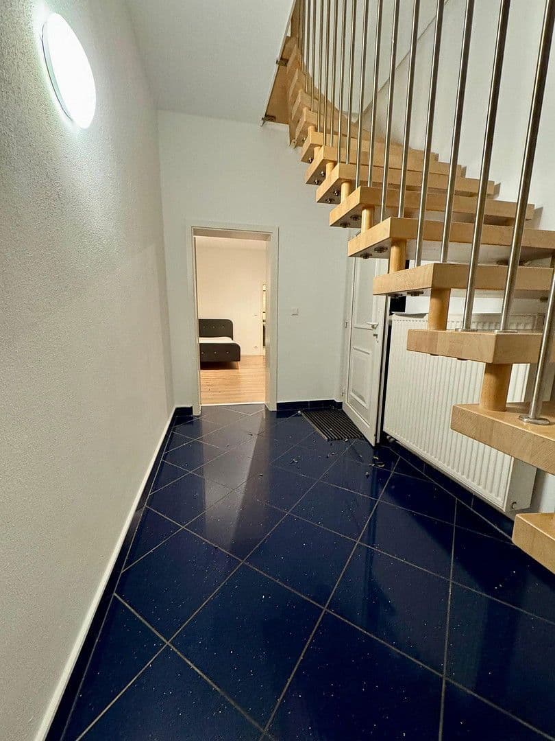 Pronájem bytu 1+1 35 m², Durlach, Bádensko-Württembersko Pronájem bytu 1+1 35 m², Durlach, Bádensko-Württembersko