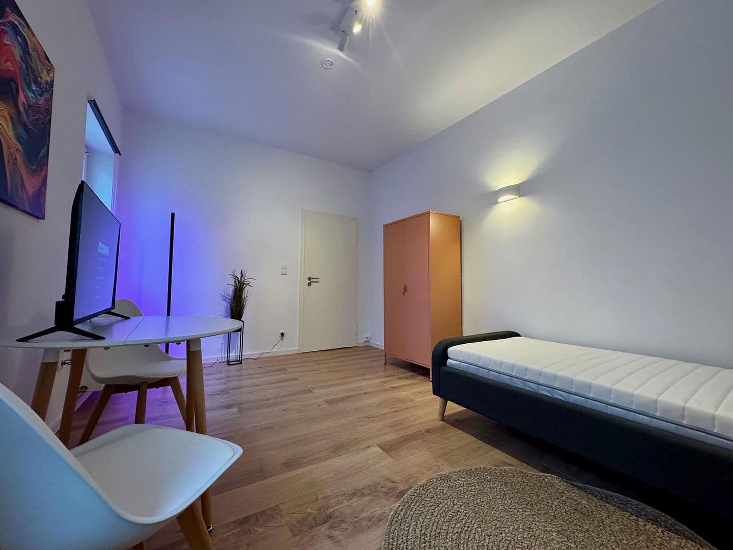 Pronájem bytu 1+1 35 m², Durlach, Bádensko-Württembersko Pronájem bytu 1+1 35 m², Durlach, Bádensko-Württembersko