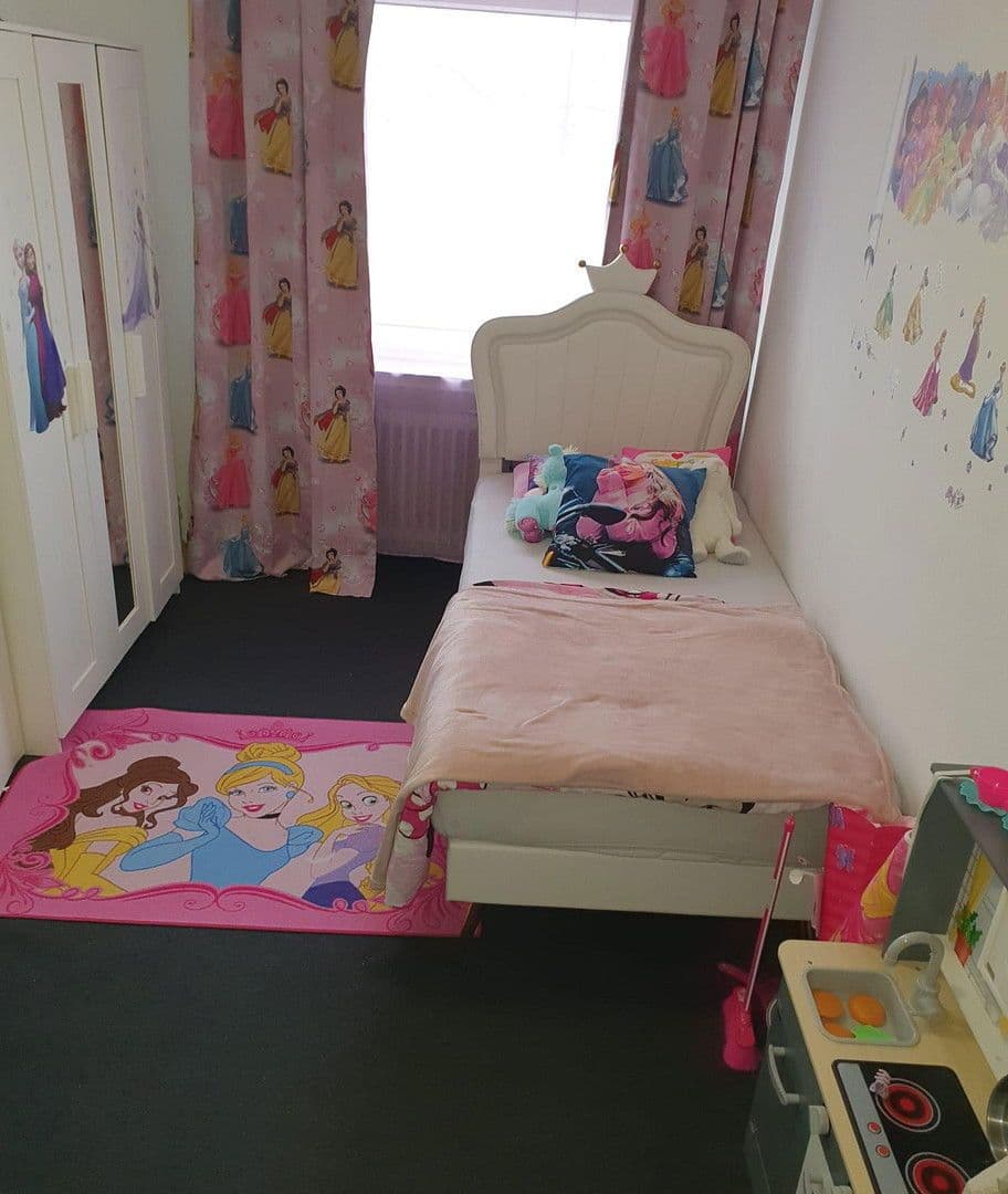 Pronájem bytu 5+1 100 m², Pappelstraße 11, Visselhövede, Dolní Sasko Pronájem bytu 5+1 100 m², Pappelstraße 11, Visselhövede, Dolní Sasko