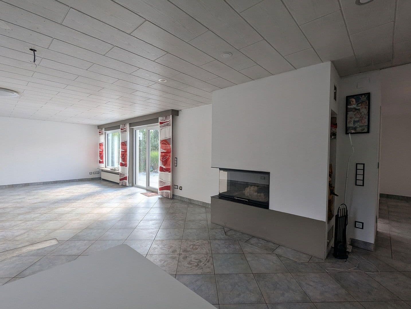 Prodej domu 230 m², pozemek 923 m², Eckental, Bavorsko Prodej domu 230 m², pozemek 923 m², Eckental, Bavorsko