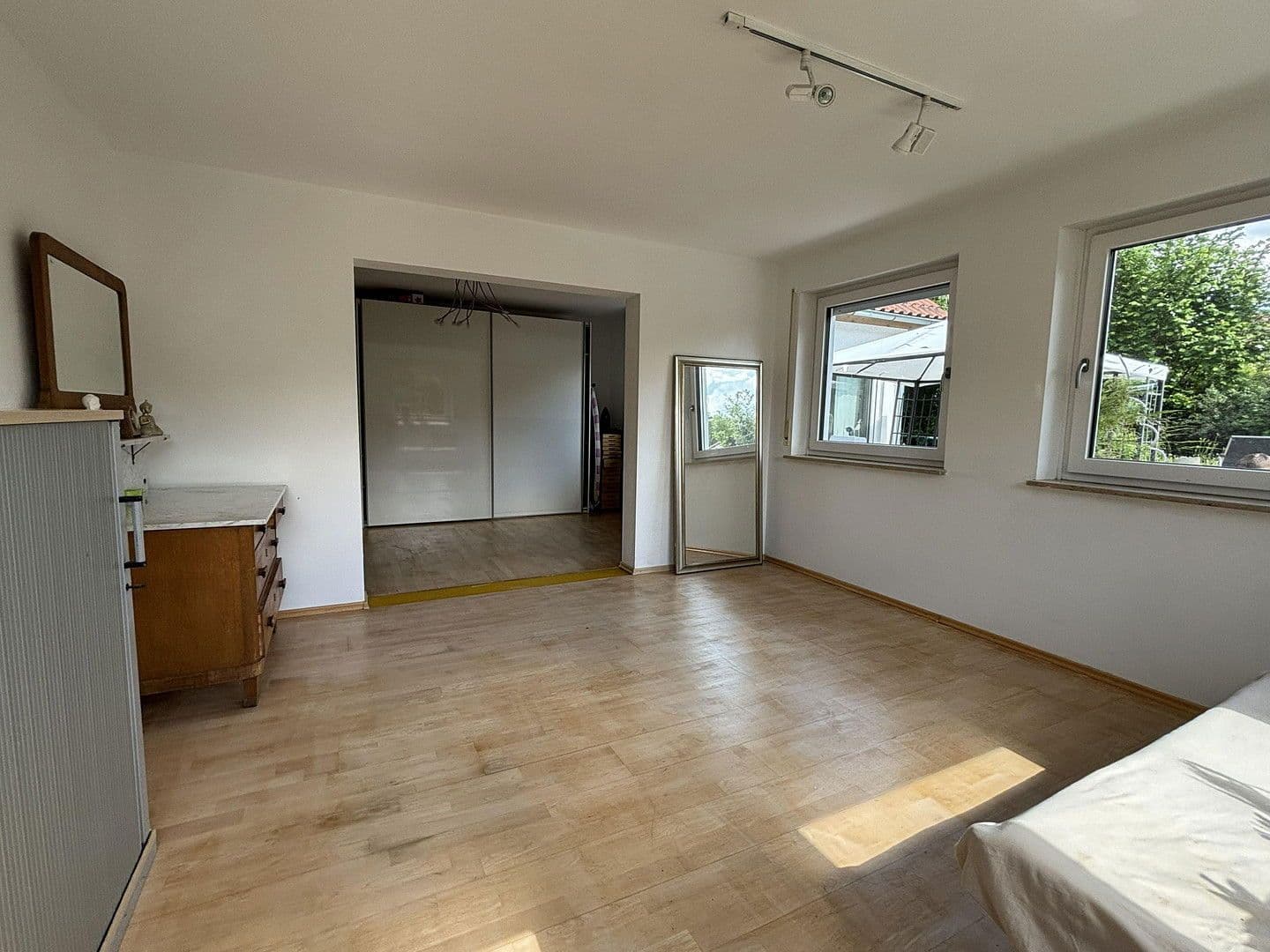 Prodej domu 230 m², pozemek 923 m², Eckental, Bavorsko Prodej domu 230 m², pozemek 923 m², Eckental, Bavorsko