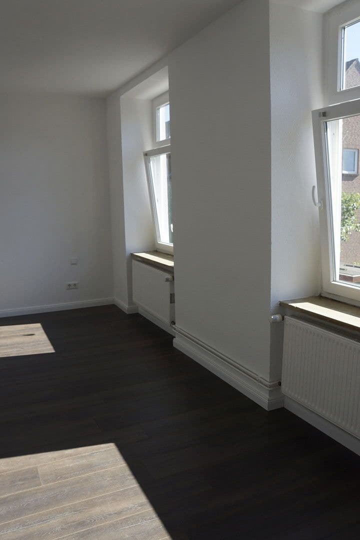 Pronájem bytu 3+1 85 m², Hafenstraße 7, Šlesvik, Šlesvicko-Holštýnsko Pronájem bytu 3+1 85 m², Hafenstraße 7, Šlesvik, Šlesvicko-Holštýnsko