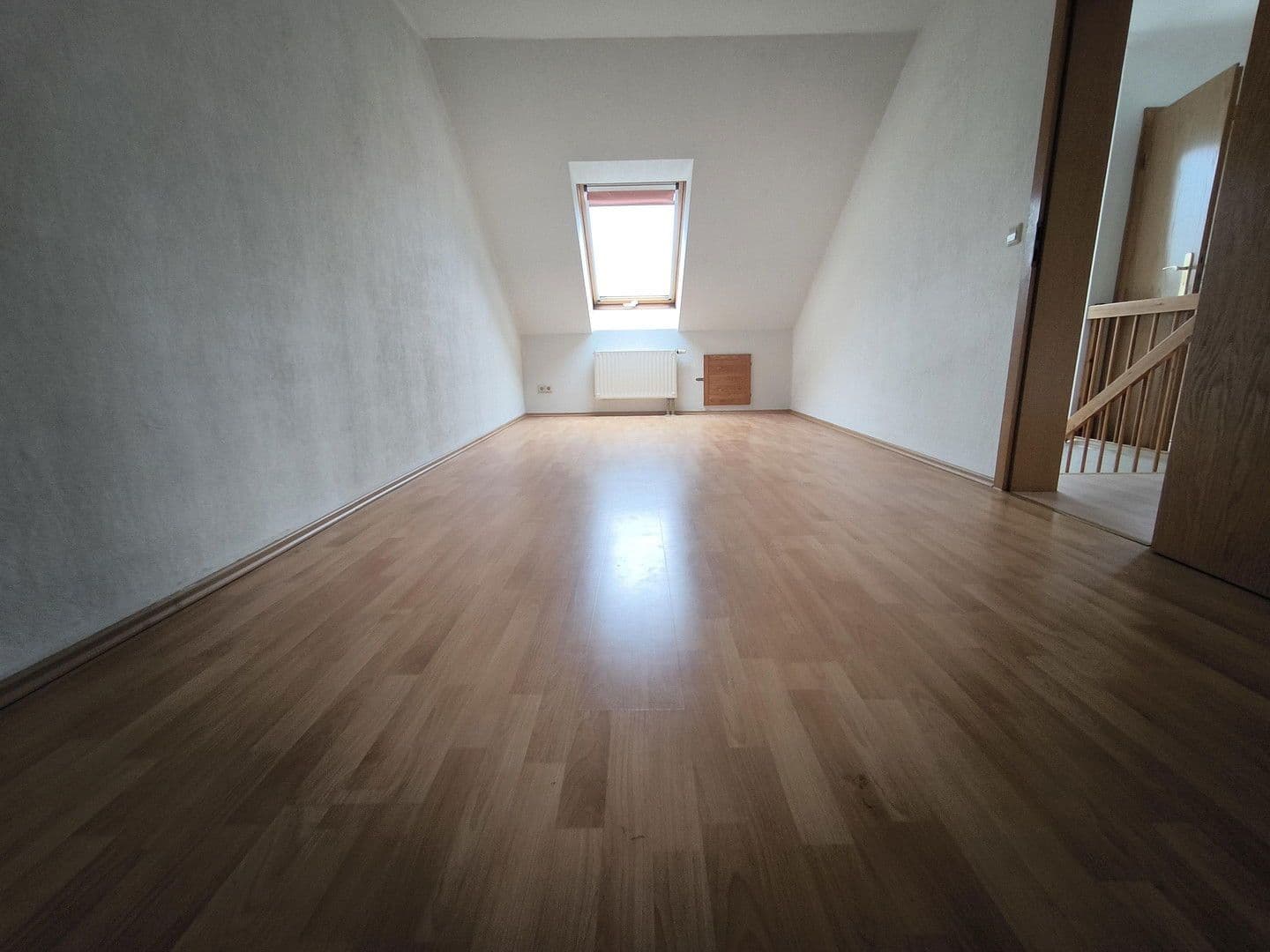 Pronájem bytu 4+1 115 m², Chemnitztalstraße 159, Chemnitz, Sasko Pronájem bytu 4+1 115 m², Chemnitztalstraße 159, Chemnitz, Sasko