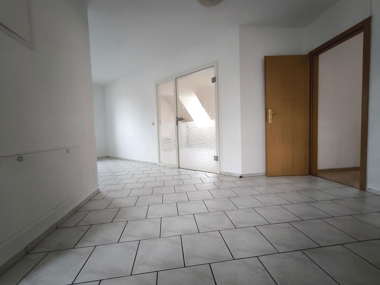 Pronájem bytu 4+1 115 m², Chemnitztalstraße 159, Chemnitz, Sasko Pronájem bytu 4+1 115 m², Chemnitztalstraße 159, Chemnitz, Sasko