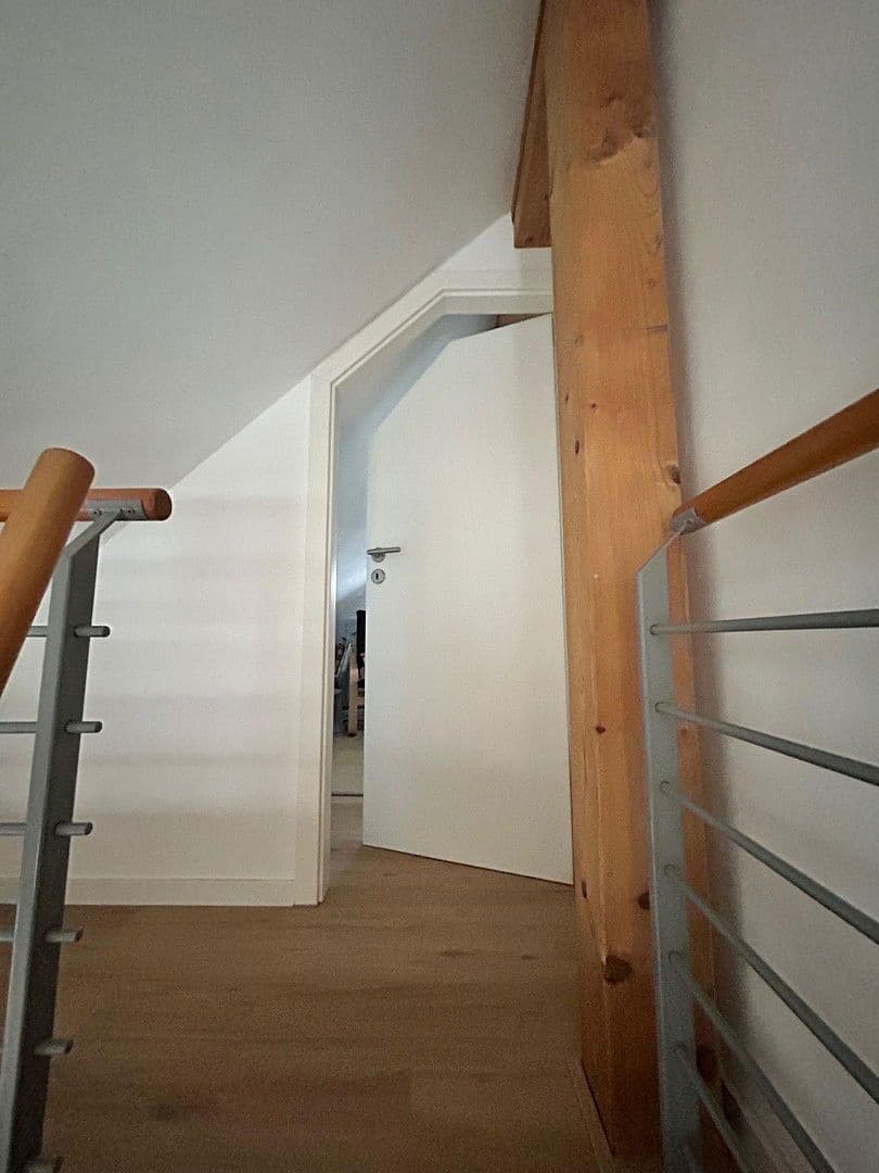 Pronájem bytu 3+1 90 m², Am Wiesengrund, Offenbach, Hessen Pronájem bytu 3+1 90 m², Am Wiesengrund, Offenbach, Hessen