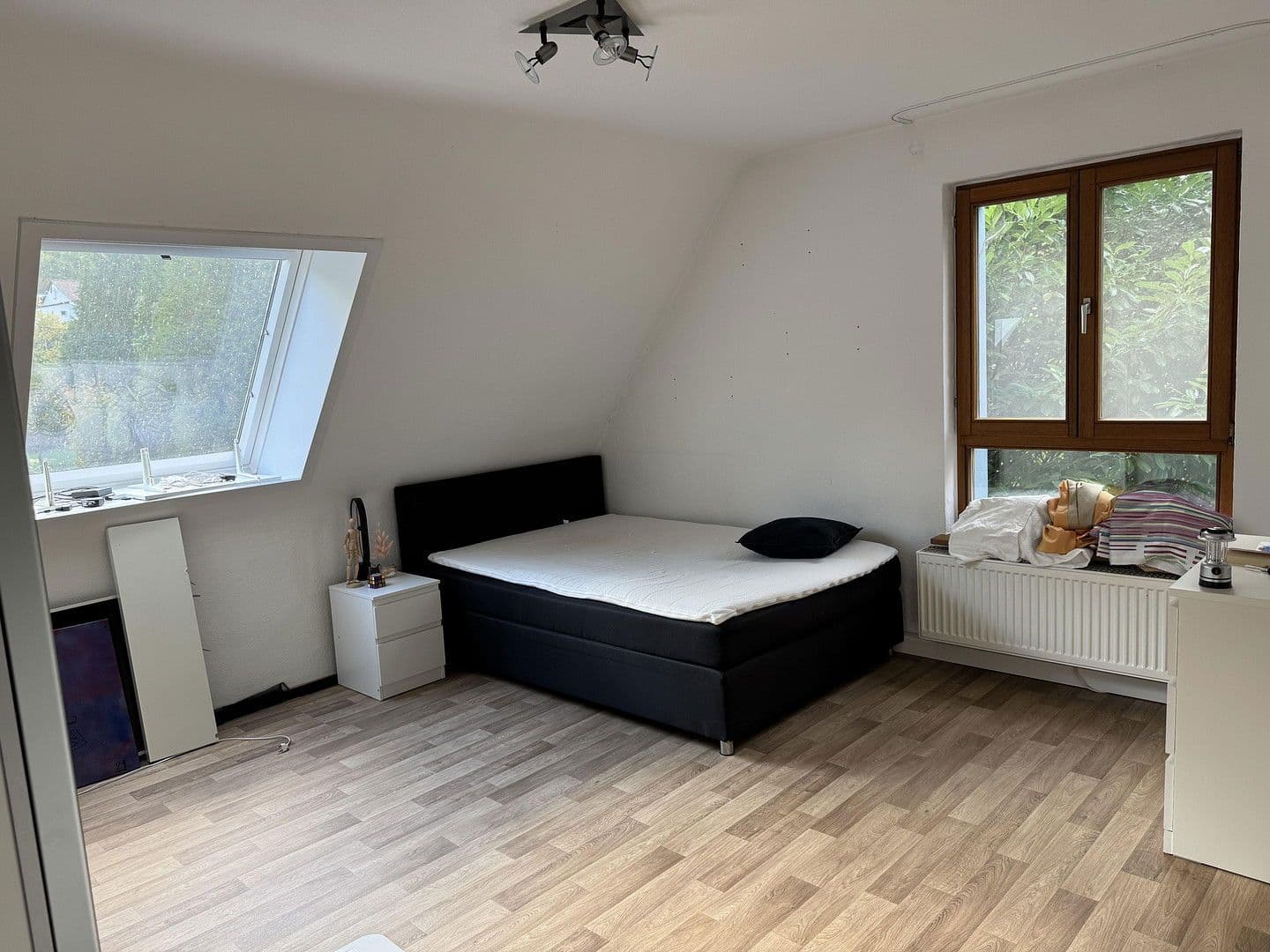 Pronájem domu 195 m², pozemek 350 m², Weinstrasse 181, Albersweiler, Porýní-Falc Pronájem domu 195 m², pozemek 350 m², Weinstrasse 181, Albersweiler, Porýní-Falc