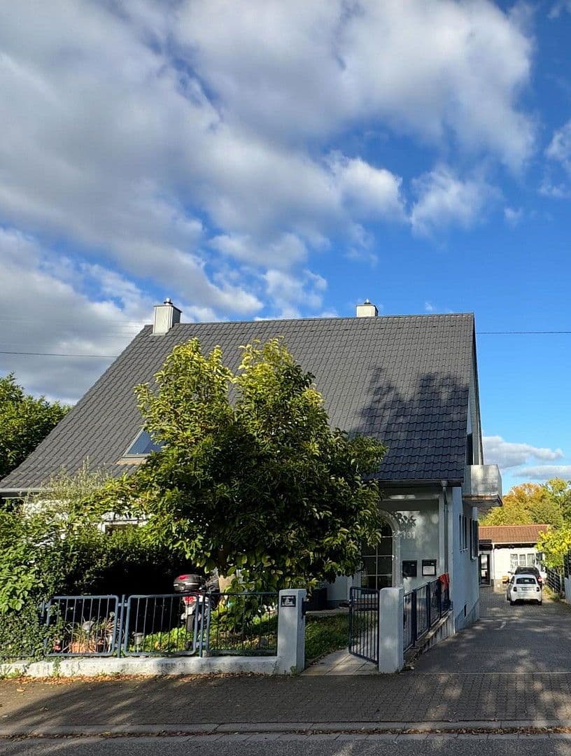 Pronájem domu 195 m², pozemek 350 m², Weinstrasse 181, Albersweiler, Porýní-Falc Pronájem domu 195 m², pozemek 350 m², Weinstrasse 181, Albersweiler, Porýní-Falc