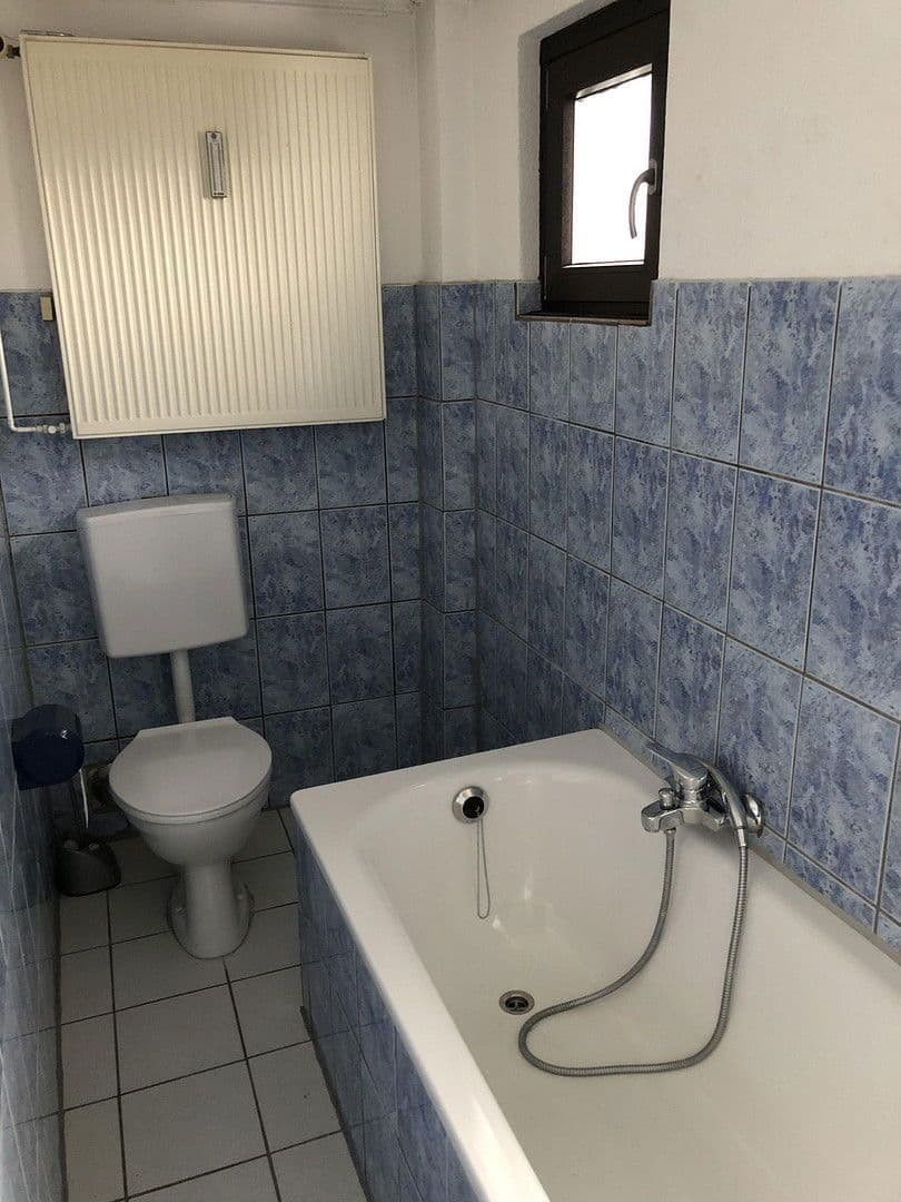 Pronájem bytu 5+1 105 m², Flurstr.41, Oberhausen, Severní Porýní-Vestfálsko Pronájem bytu 5+1 105 m², Flurstr.41, Oberhausen, Severní Porýní-Vestfálsko