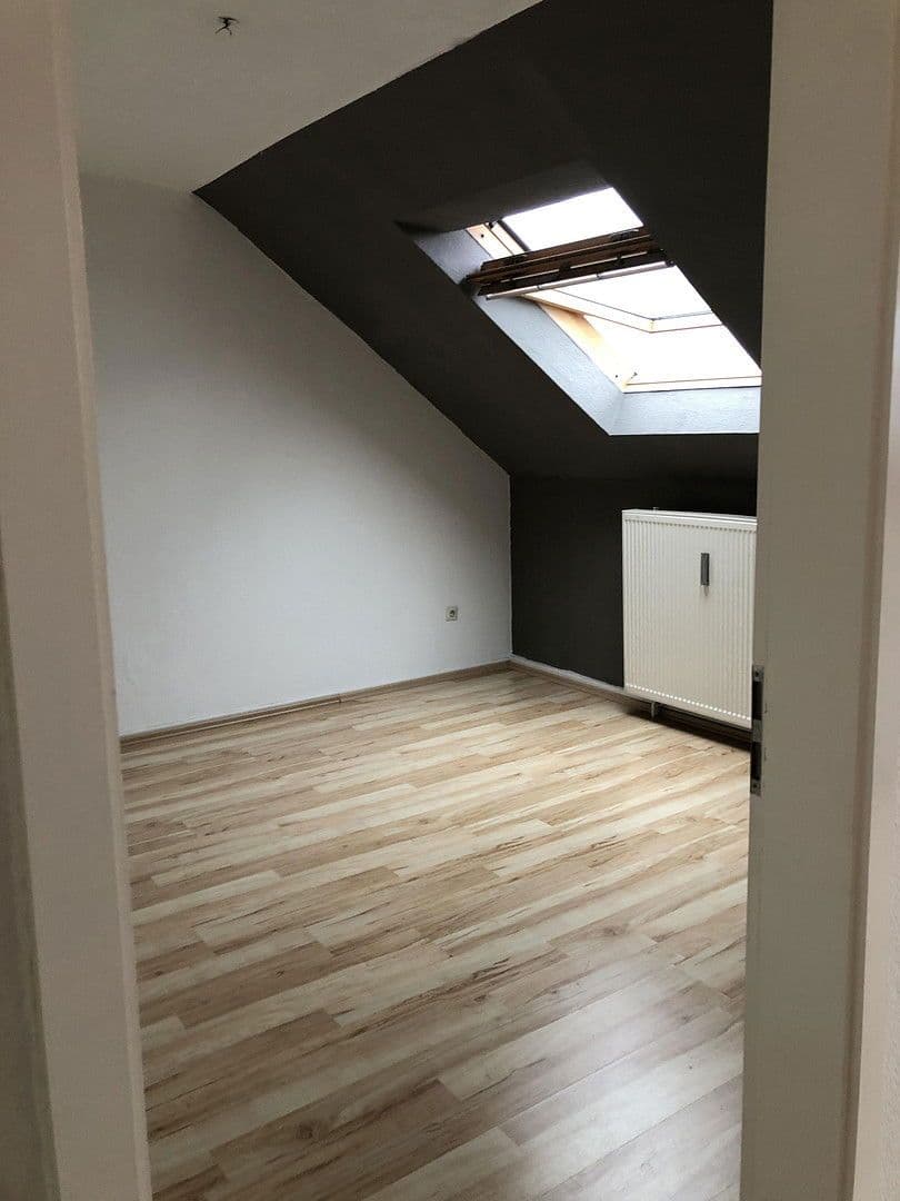 Pronájem bytu 5+1 105 m², Flurstr.41, Oberhausen, Severní Porýní-Vestfálsko Pronájem bytu 5+1 105 m², Flurstr.41, Oberhausen, Severní Porýní-Vestfálsko
