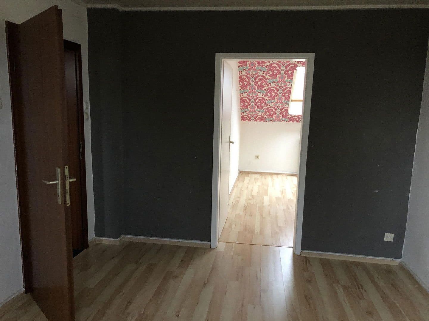 Pronájem bytu 5+1 105 m², Flurstr.41, Oberhausen, Severní Porýní-Vestfálsko Pronájem bytu 5+1 105 m², Flurstr.41, Oberhausen, Severní Porýní-Vestfálsko