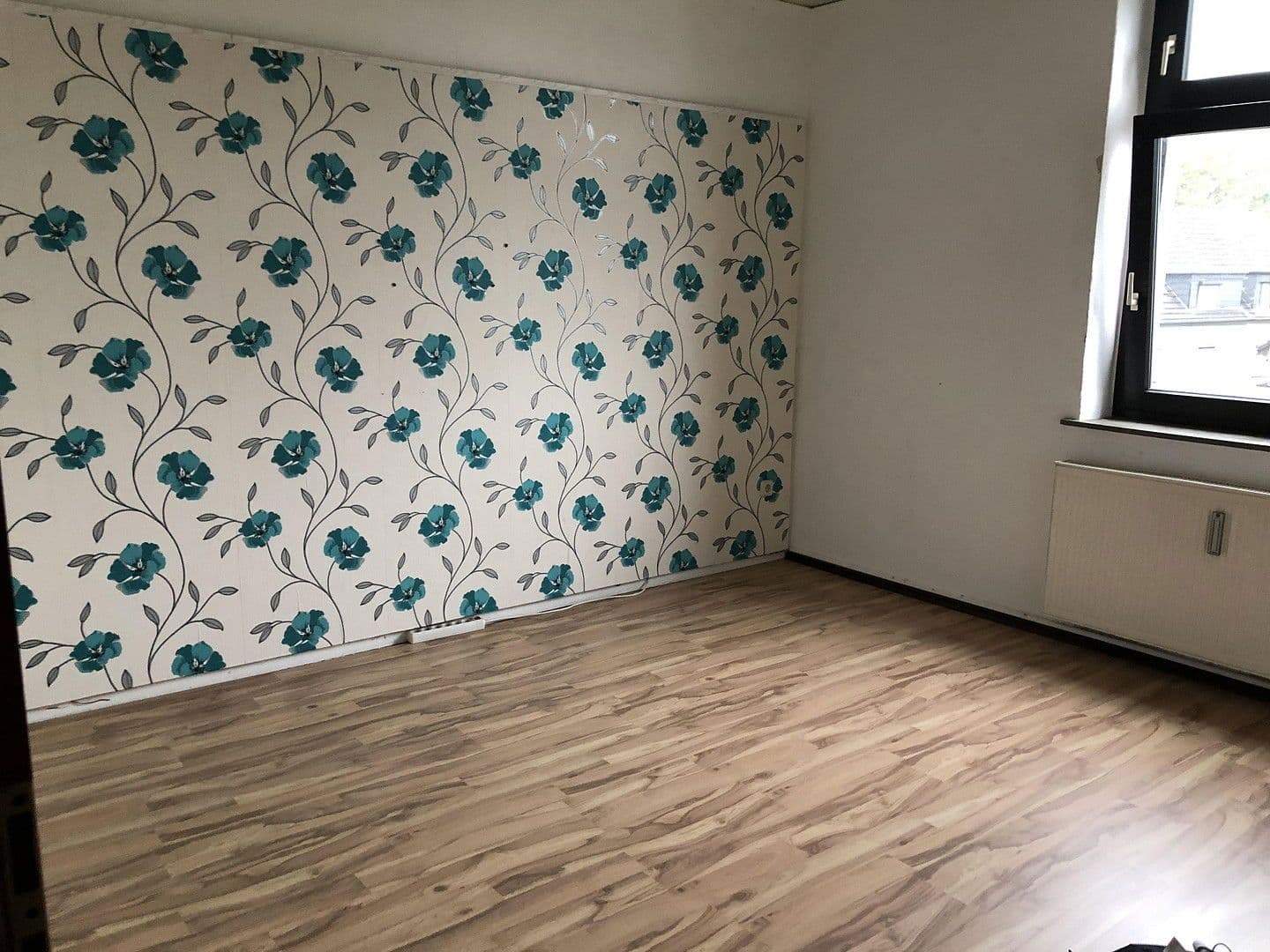 Pronájem bytu 5+1 105 m², Flurstr.41, Oberhausen, Severní Porýní-Vestfálsko Pronájem bytu 5+1 105 m², Flurstr.41, Oberhausen, Severní Porýní-Vestfálsko