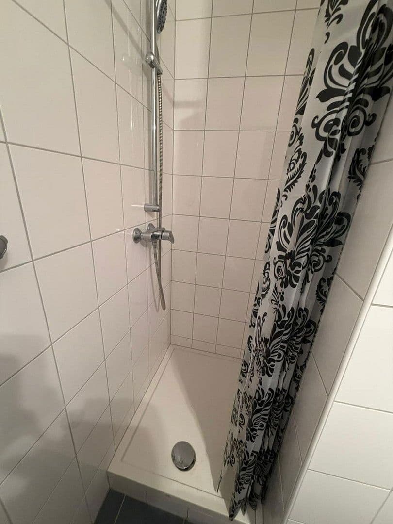 Pronájem bytu 1+1 34 m², Hinnenbergerstr. 45, Ennepetal, Severní Porýní-Vestfálsko Pronájem bytu 1+1 34 m², Hinnenbergerstr. 45, Ennepetal, Severní Porýní-Vestfálsko