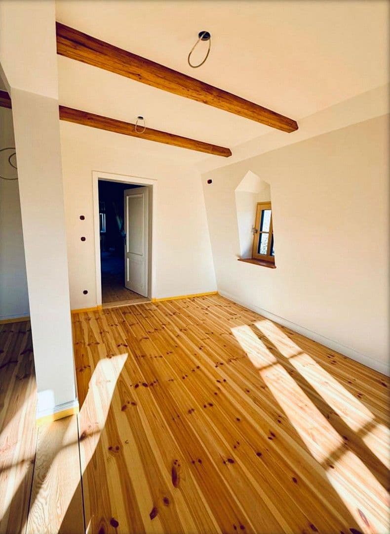 Prodej domu 260 m², pozemek 9.000 m², Glauchauer Straße 12, Glauchau, Sasko Prodej domu 260 m², pozemek 9.000 m², Glauchauer Straße 12, Glauchau, Sasko