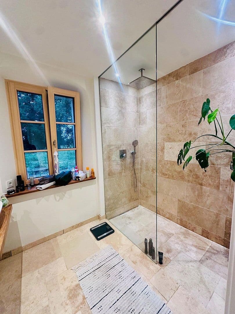 Prodej domu 260 m², pozemek 9.000 m², Glauchauer Straße 12, Glauchau, Sasko Prodej domu 260 m², pozemek 9.000 m², Glauchauer Straße 12, Glauchau, Sasko