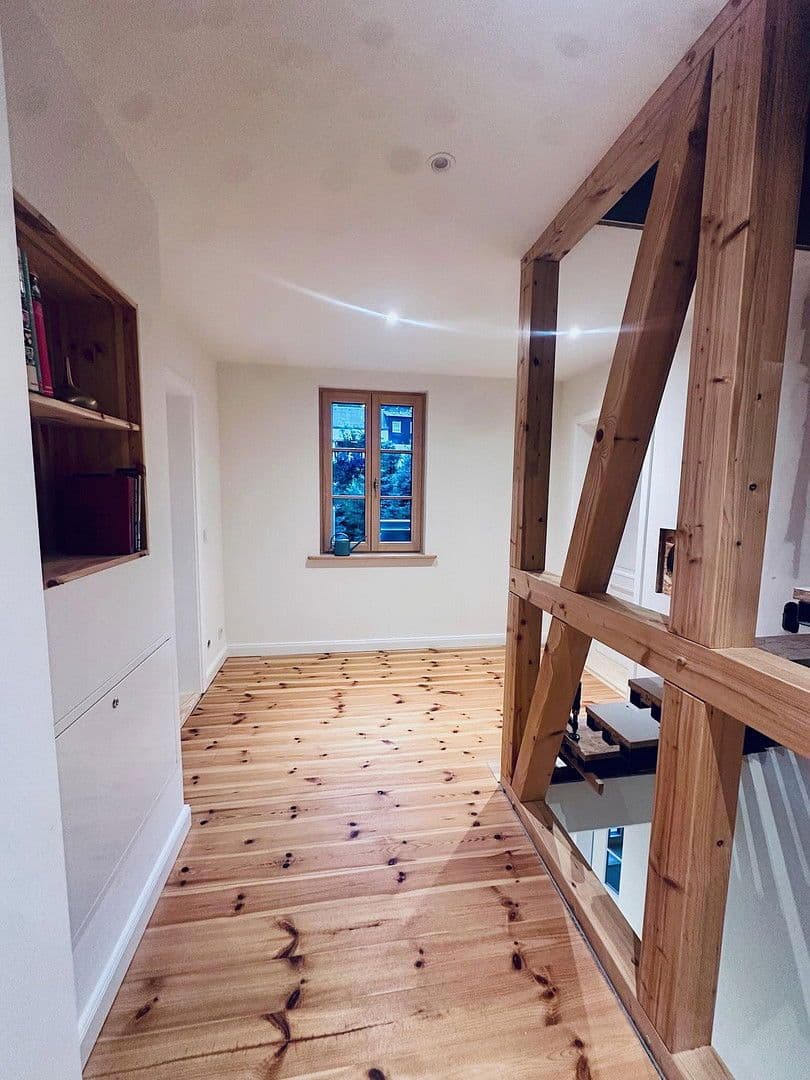 Prodej domu 260 m², pozemek 9.000 m², Glauchauer Straße 12, Glauchau, Sasko Prodej domu 260 m², pozemek 9.000 m², Glauchauer Straße 12, Glauchau, Sasko