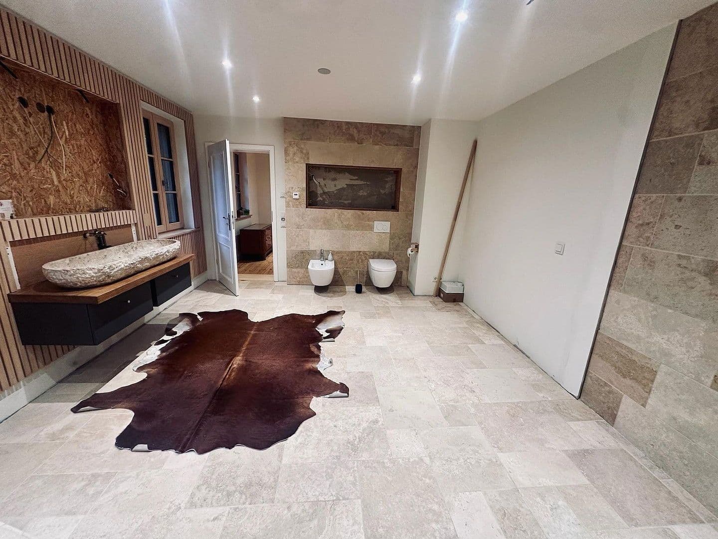 Prodej domu 260 m², pozemek 9.000 m², Glauchauer Straße 12, Glauchau, Sasko Prodej domu 260 m², pozemek 9.000 m², Glauchauer Straße 12, Glauchau, Sasko