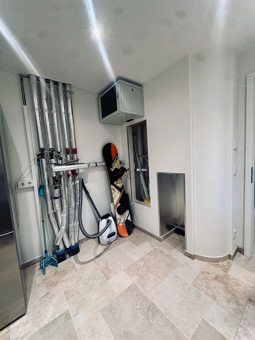 Prodej domu 260 m², pozemek 9.000 m², Glauchauer Straße 12, Glauchau, Sasko Prodej domu 260 m², pozemek 9.000 m², Glauchauer Straße 12, Glauchau, Sasko