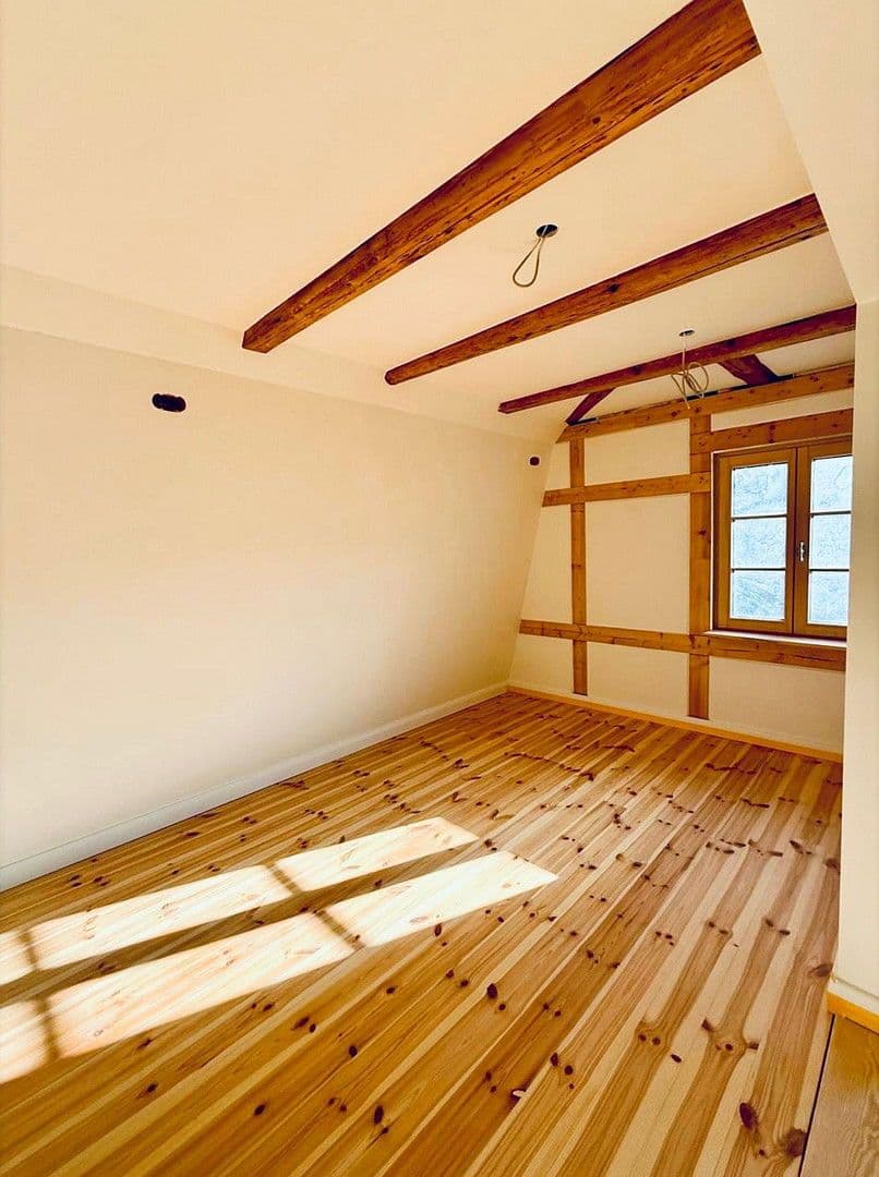 Prodej domu 260 m², pozemek 9.000 m², Glauchauer Straße 12, Glauchau, Sasko Prodej domu 260 m², pozemek 9.000 m², Glauchauer Straße 12, Glauchau, Sasko