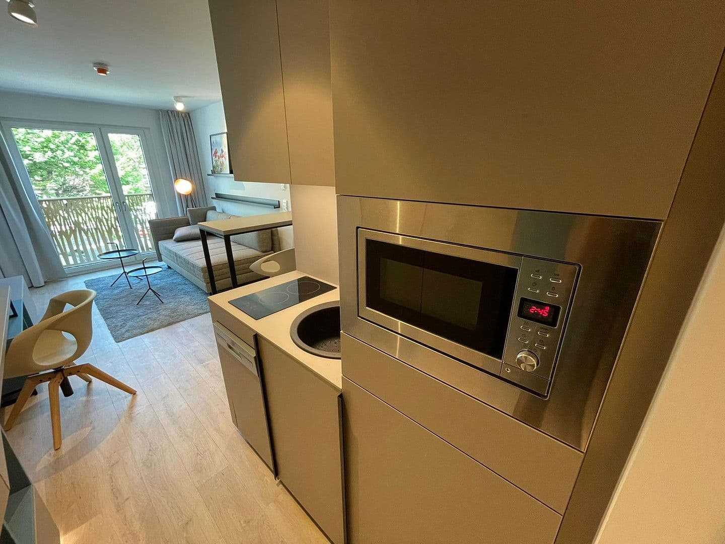 Pronájem bytu 1+1 25 m², Kleyerstr. 1, Frankfurt (Main) - Gallusviertel, Hessen Pronájem bytu 1+1 25 m², Kleyerstr. 1, Frankfurt (Main) - Gallusviertel, Hessen