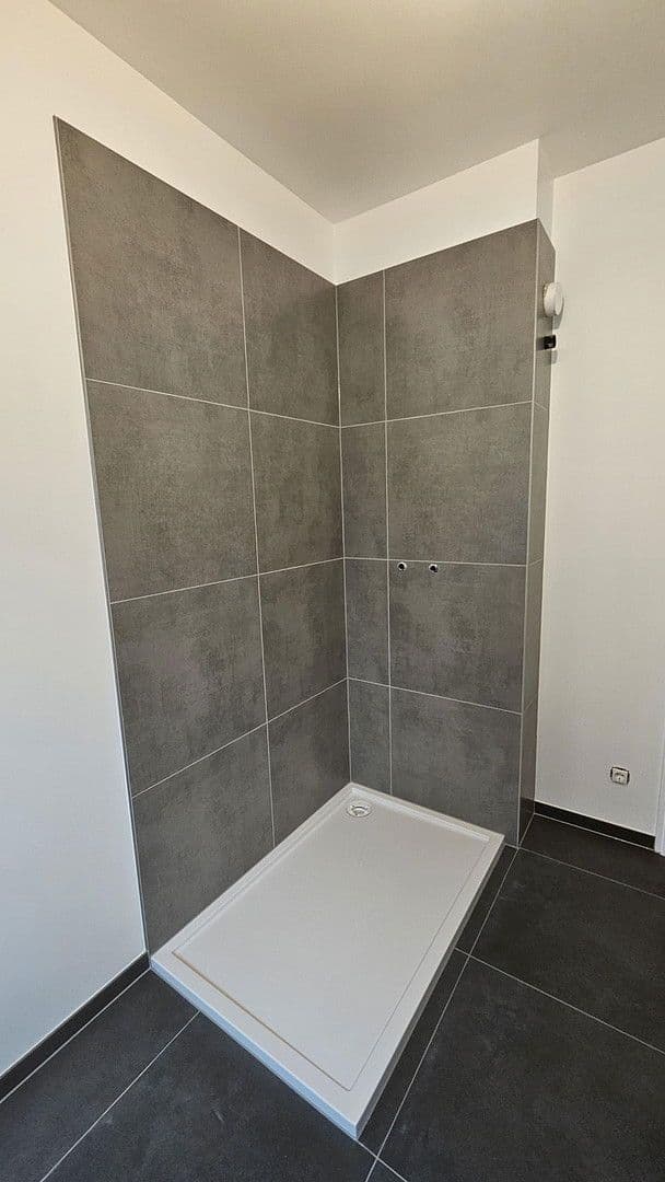 Pronájem bytu 2+1 67 m², Berliner Straße 64, Steinbach (Taunus), Hessen Pronájem bytu 2+1 67 m², Berliner Straße 64, Steinbach (Taunus), Hessen