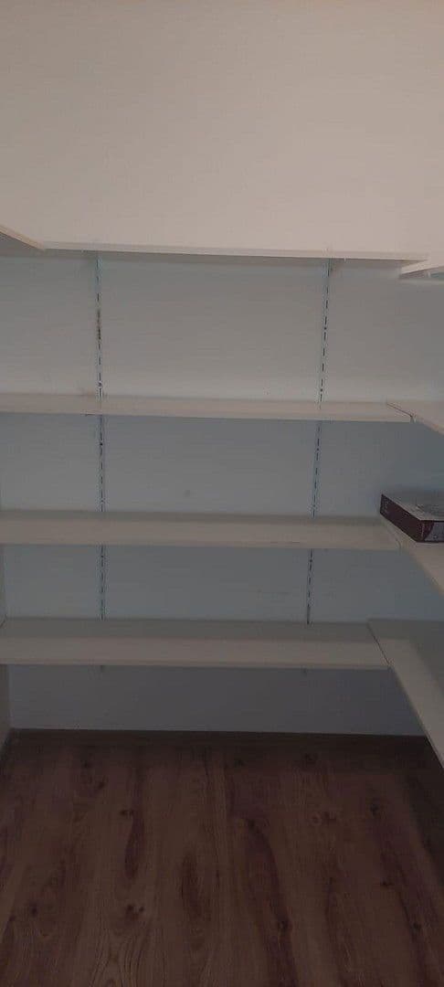 Pronájem bytu 3+1 78 m², Schlachthofstraße 9, Häfen - Bremerhaven, Bremen Pronájem bytu 3+1 78 m², Schlachthofstraße 9, Häfen - Bremerhaven, Bremen