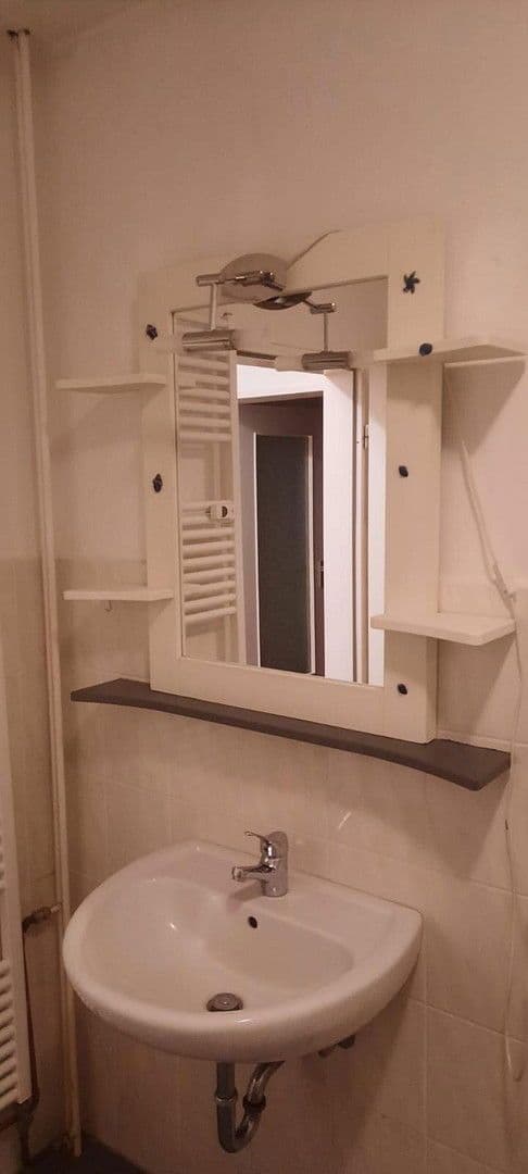 Pronájem bytu 3+1 78 m², Schlachthofstraße 9, Häfen - Bremerhaven, Bremen Pronájem bytu 3+1 78 m², Schlachthofstraße 9, Häfen - Bremerhaven, Bremen