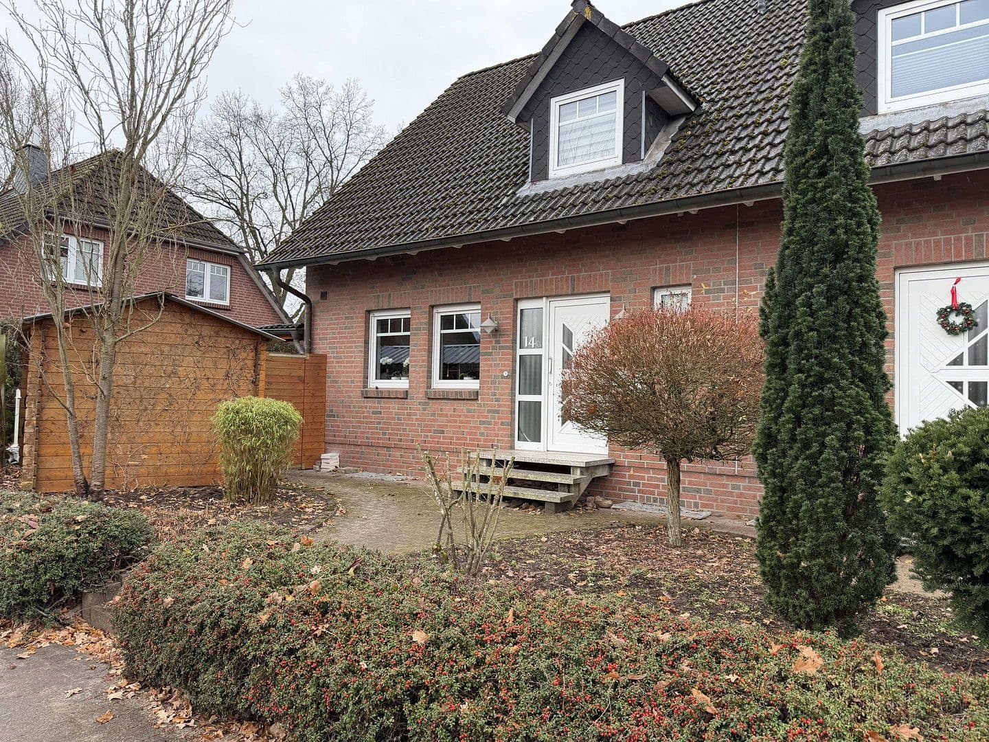 Prodej domu 140 m², pozemek 370 m², Winsen (Luhe), Dolní Sasko Prodej domu 140 m², pozemek 370 m², Winsen (Luhe), Dolní Sasko