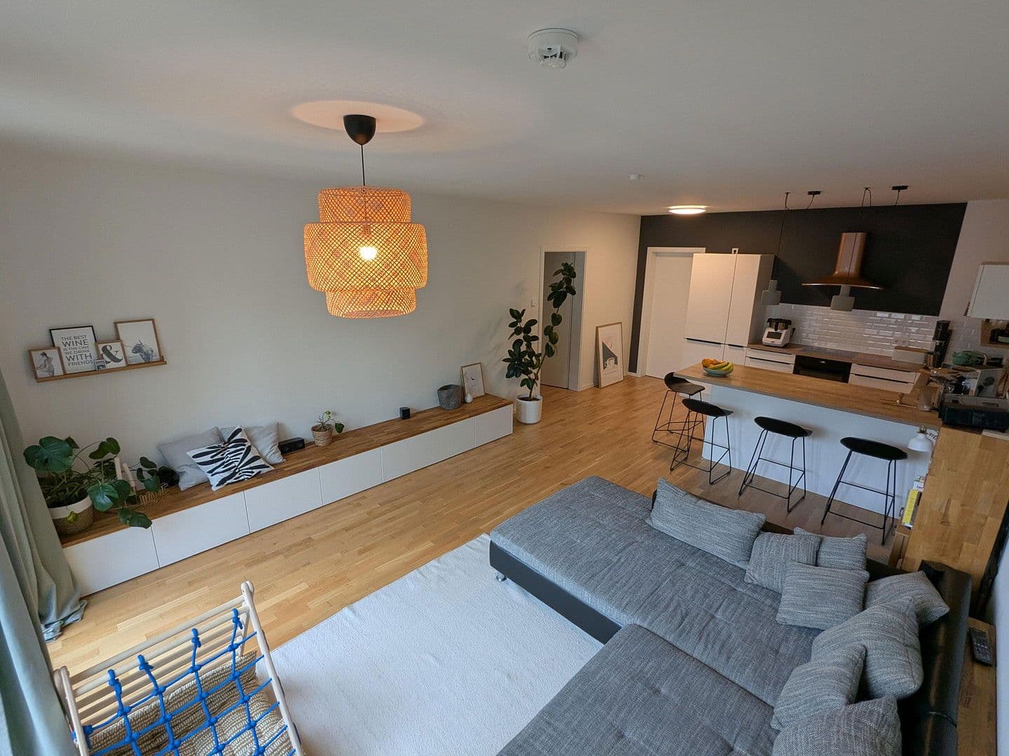 Prodej bytu 4+1 108 m², Odinstraße 23, Berlin, Berlín Prodej bytu 4+1 108 m², Odinstraße 23, Berlin, Berlín