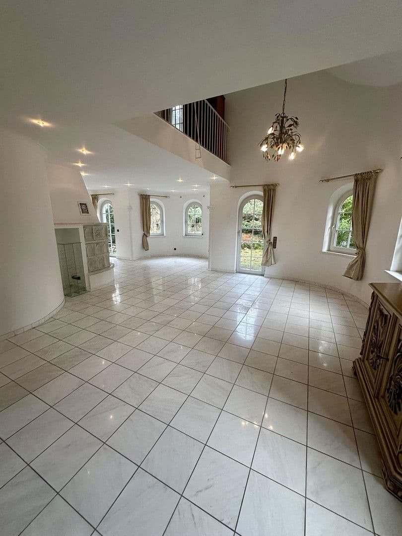 Prodej domu 190 m², pozemek 730 m², Langenfeld (Rheinland), Severní Porýní-Vestfálsko Prodej domu 190 m², pozemek 730 m², Langenfeld (Rheinland), Severní Porýní-Vestfálsko