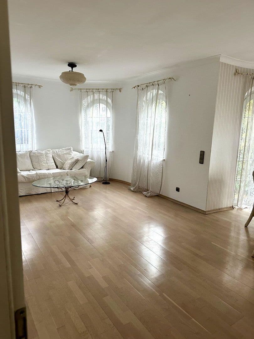 Prodej domu 190 m², pozemek 730 m², Langenfeld (Rheinland), Severní Porýní-Vestfálsko Prodej domu 190 m², pozemek 730 m², Langenfeld (Rheinland), Severní Porýní-Vestfálsko