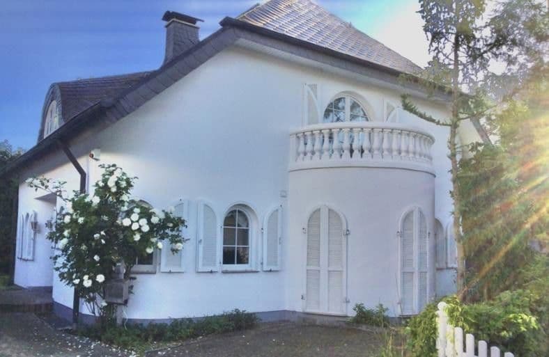 Prodej domu 190 m², pozemek 730 m², Langenfeld (Rheinland), Severní Porýní-Vestfálsko Prodej domu 190 m², pozemek 730 m², Langenfeld (Rheinland), Severní Porýní-Vestfálsko