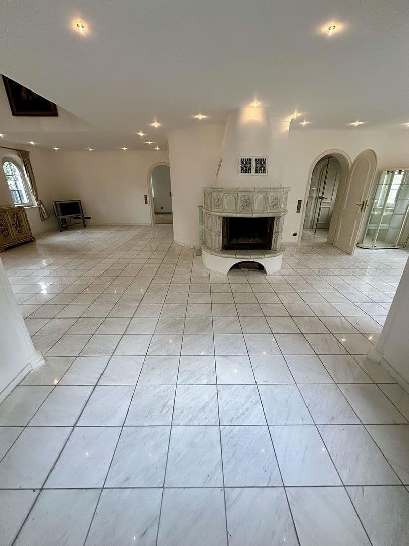 Prodej domu 190 m², pozemek 730 m², Langenfeld (Rheinland), Severní Porýní-Vestfálsko Prodej domu 190 m², pozemek 730 m², Langenfeld (Rheinland), Severní Porýní-Vestfálsko