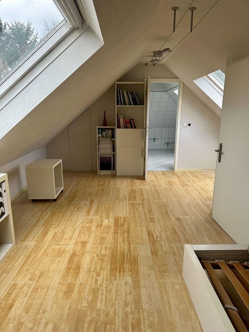 Prodej domu 190 m², pozemek 730 m², Langenfeld (Rheinland), Severní Porýní-Vestfálsko Prodej domu 190 m², pozemek 730 m², Langenfeld (Rheinland), Severní Porýní-Vestfálsko