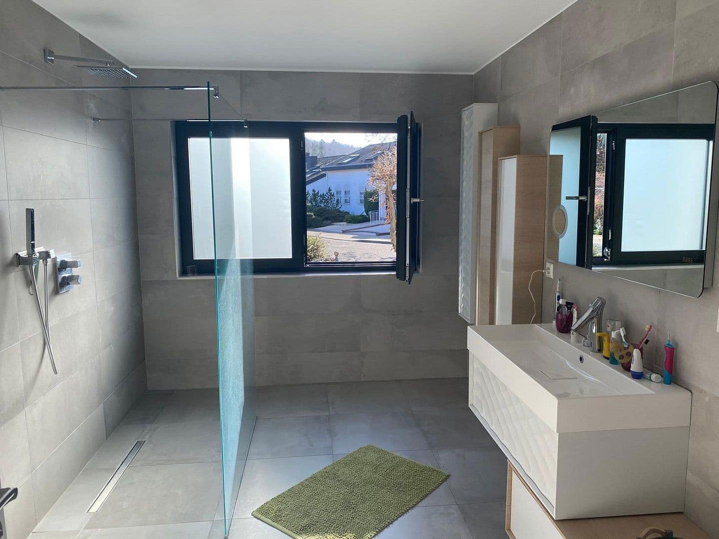 Prodej domu 253 m², pozemek 550 m², Karlsruhe, Bádensko-Württembersko Prodej domu 253 m², pozemek 550 m², Karlsruhe, Bádensko-Württembersko