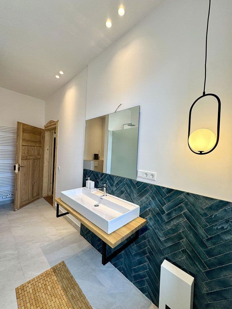 Prodej bytu 3+1 102 m², Schwabacher Str. 65, Fürth, Bavorsko Prodej bytu 3+1 102 m², Schwabacher Str. 65, Fürth, Bavorsko