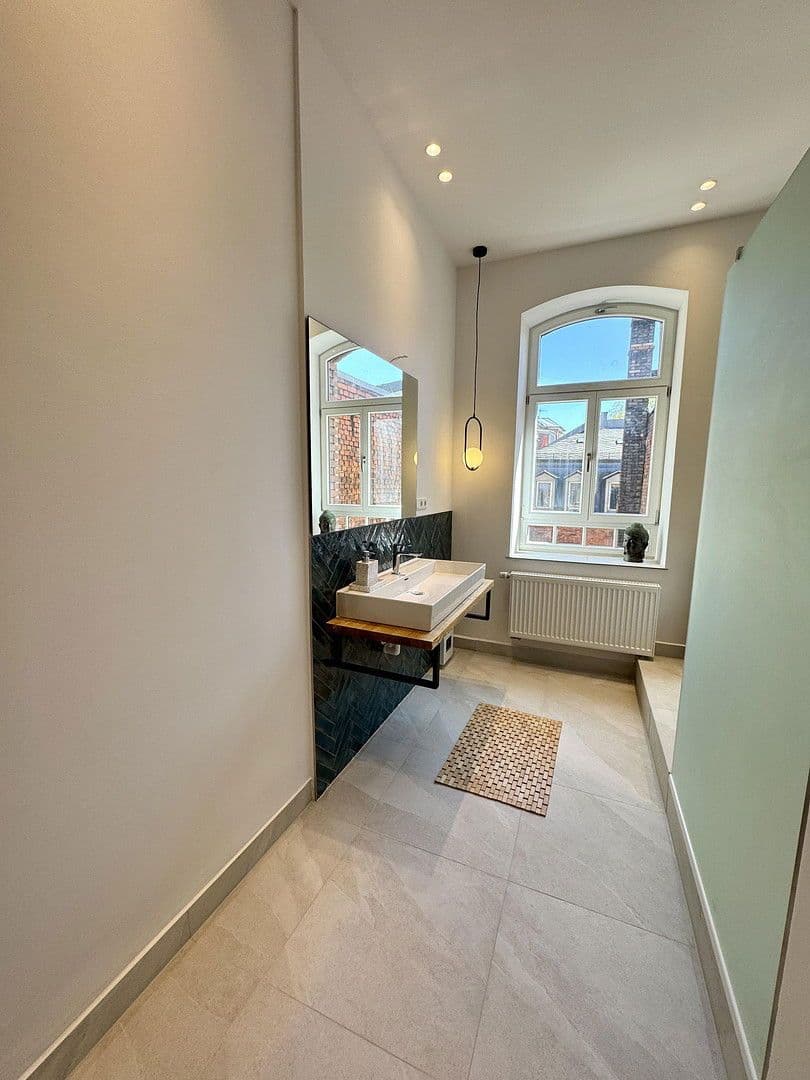 Prodej bytu 3+1 102 m², Schwabacher Str. 65, Fürth, Bavorsko Prodej bytu 3+1 102 m², Schwabacher Str. 65, Fürth, Bavorsko