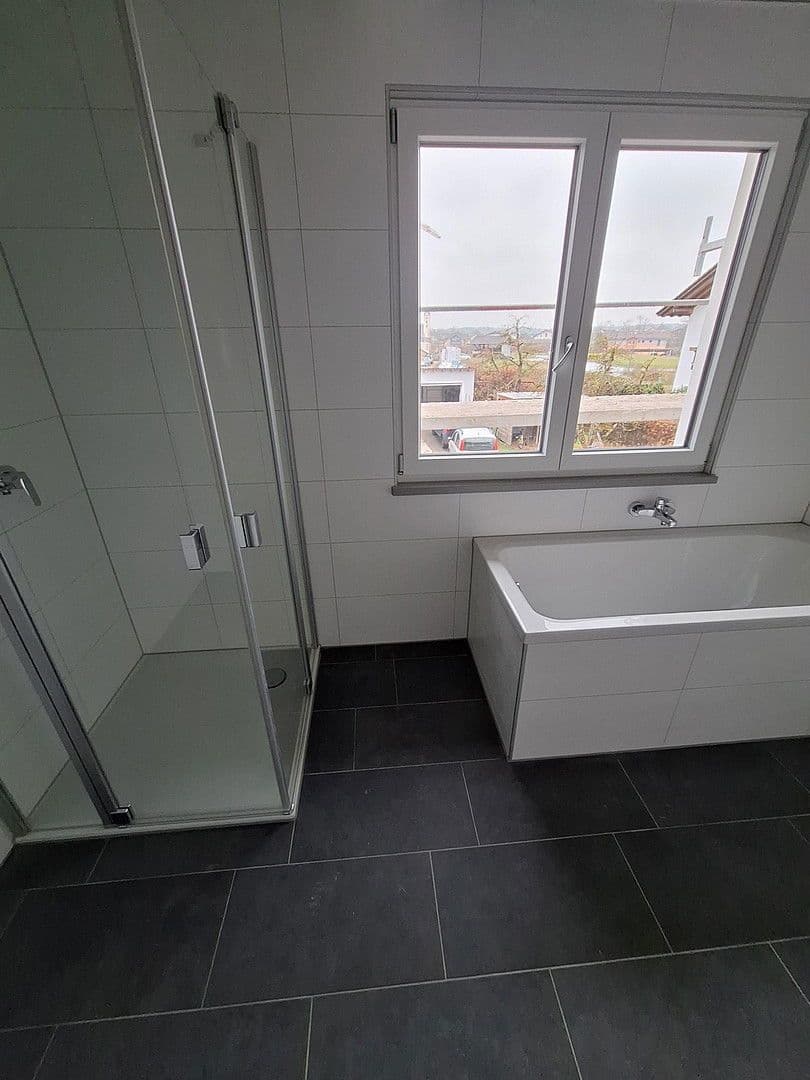 Pronájem domu 152 m², pozemek 320 m², Edling, Bavorsko Pronájem domu 152 m², pozemek 320 m², Edling, Bavorsko