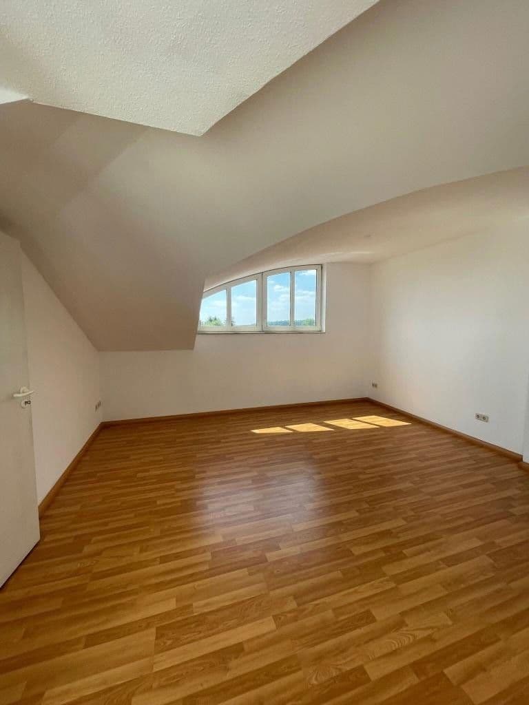 Pronájem bytu 2+1 58 m², Am Bahnhof 71, Frankenberg/Sachsen, Sasko Pronájem bytu 2+1 58 m², Am Bahnhof 71, Frankenberg/Sachsen, Sasko