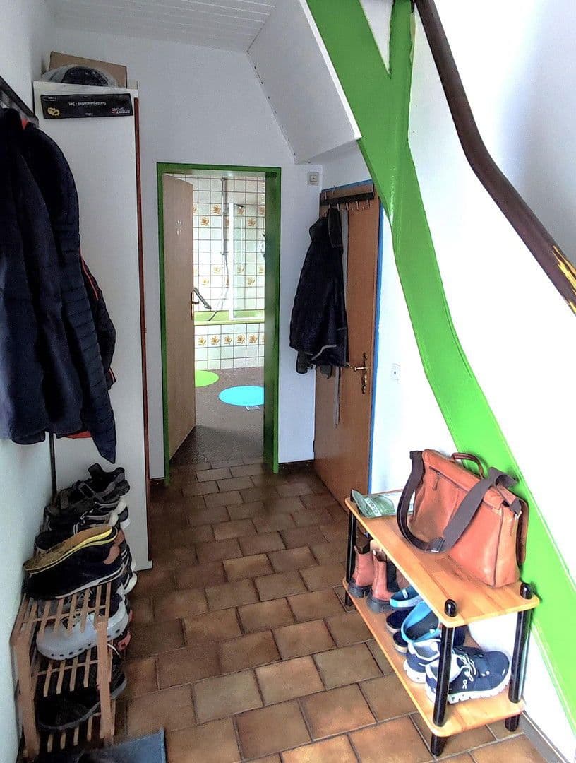 Prodej domu 147 m², pozemek 410 m², Fliederweg 8, Solingen, Severní Porýní-Vestfálsko Prodej domu 147 m², pozemek 410 m², Fliederweg 8, Solingen, Severní Porýní-Vestfálsko