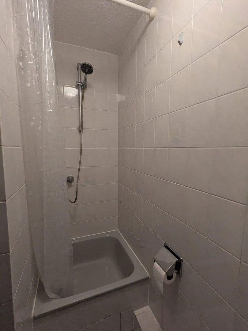 Pronájem bytu 1+1 25 m², Halmhuberstraße 10-14, Mannheim, Bádensko-Württembersko Pronájem bytu 1+1 25 m², Halmhuberstraße 10-14, Mannheim, Bádensko-Württembersko