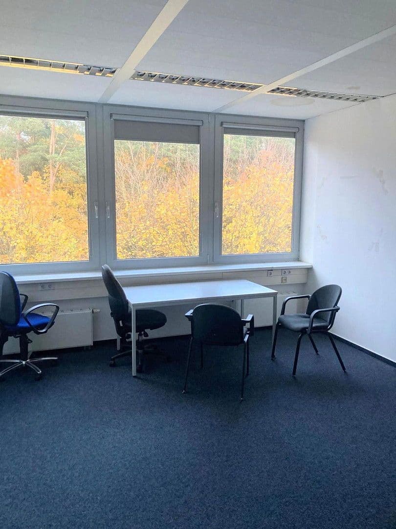 Pronájem kanceláře 37 m², Rövertannen 13, Güstrow, Mecklenburg-Vorpommern Pronájem kanceláře 37 m², Rövertannen 13, Güstrow, Mecklenburg-Vorpommern