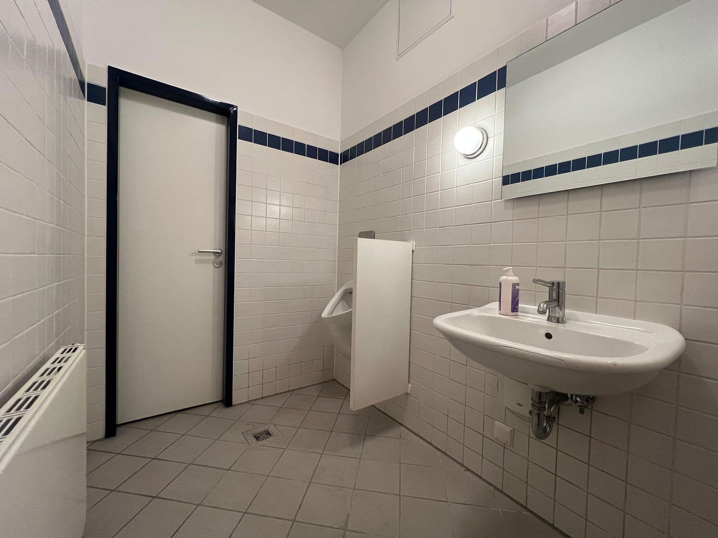 Pronájem kanceláře 37 m², Rövertannen 13, Güstrow, Mecklenburg-Vorpommern Pronájem kanceláře 37 m², Rövertannen 13, Güstrow, Mecklenburg-Vorpommern