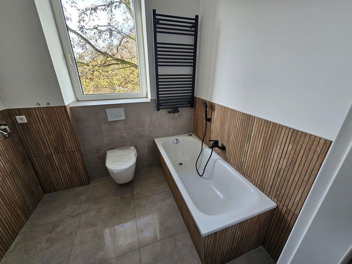 Pronájem bytu 2+1 54 m², Weinbergstraße 65, Bernau, Braniborsko Pronájem bytu 2+1 54 m², Weinbergstraße 65, Bernau, Braniborsko