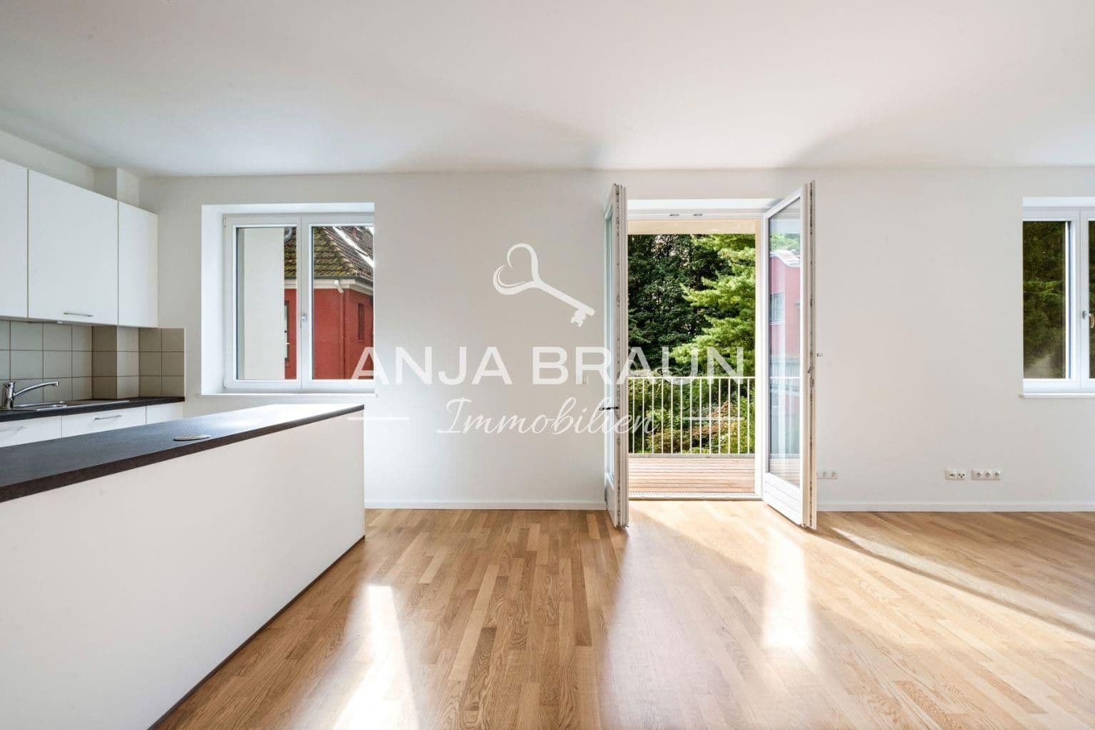 Pronájem bytu 2+1 77 m², Hamburg, Hamburg Pronájem bytu 2+1 77 m², Hamburg, Hamburg