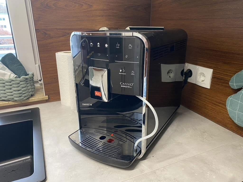 Pronájem bytu 2+1 68 m², Hohenstaufen Straße 10, Wiesbaden, Hessen Pronájem bytu 2+1 68 m², Hohenstaufen Straße 10, Wiesbaden, Hessen