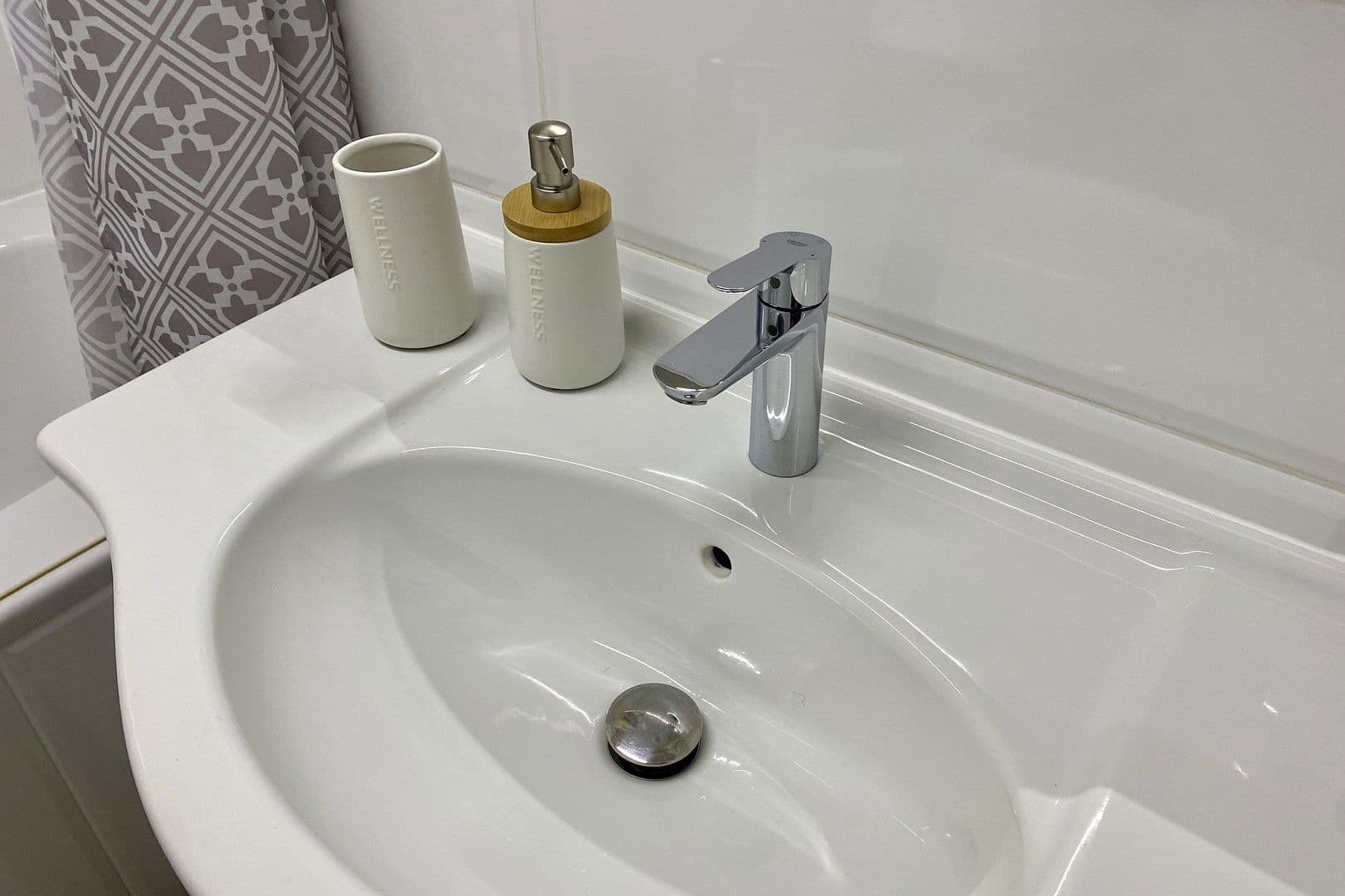 Pronájem bytu 2+1 68 m², Hohenstaufen Straße 10, Wiesbaden, Hessen Pronájem bytu 2+1 68 m², Hohenstaufen Straße 10, Wiesbaden, Hessen