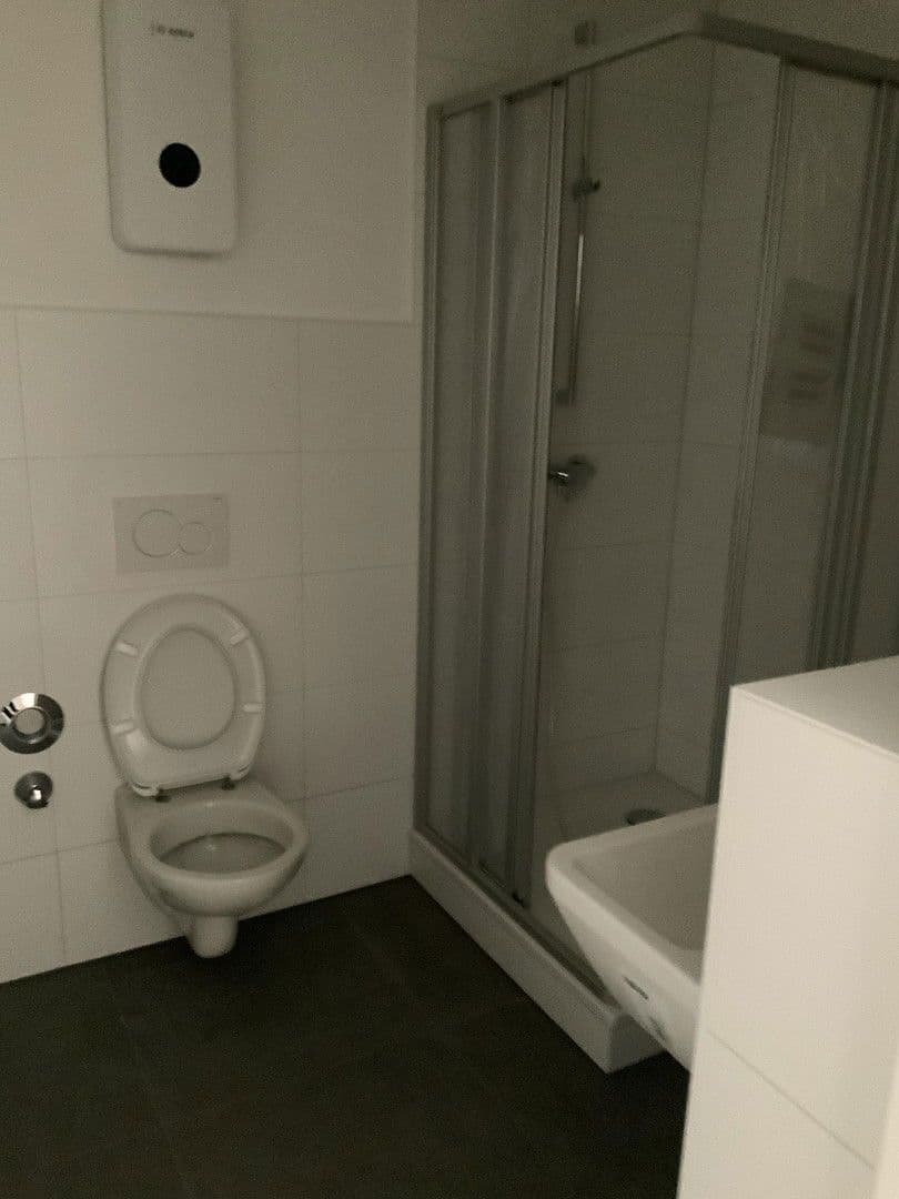 Pronájem bytu 3+1 84 m², Ahornweg 4-18, Hamm (Sieg), Porýní-Falc Pronájem bytu 3+1 84 m², Ahornweg 4-18, Hamm (Sieg), Porýní-Falc