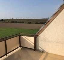 Pronájem bytu 4+1 94 m², Bahraer Straße 14, Hirschstein, Sasko Pronájem bytu 4+1 94 m², Bahraer Straße 14, Hirschstein, Sasko